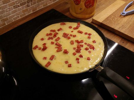 RECIPE MAIN IMAGE omelette au chorizo