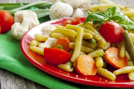RECIPE MAIN IMAGE Salade de haricots verts et tomates au basilic
