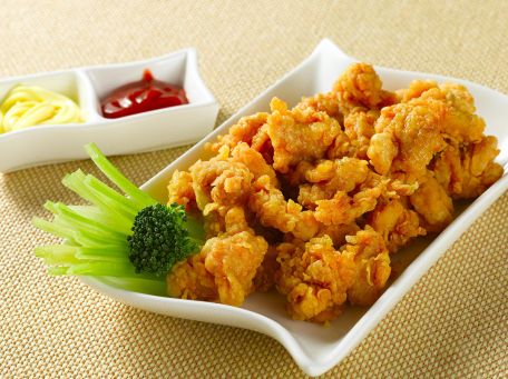 RECIPE MAIN IMAGE Crispy chicken (poulet aux corn flakes)