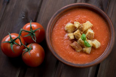 RECIPE MAIN IMAGE Soupe de tomates et ses petits croûtons maison