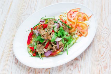 RECIPE MAIN IMAGE Salade thaïlandaise au bœuf