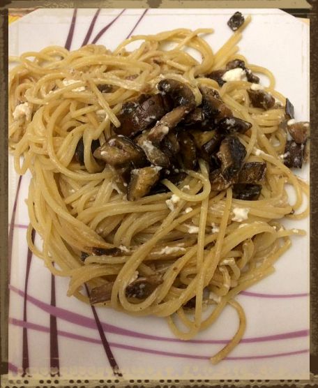 RECIPE MAIN IMAGE Spaghetti aubergines champignons feta