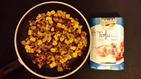 RECIPE MAIN IMAGE Tofu épicé et riz rouge