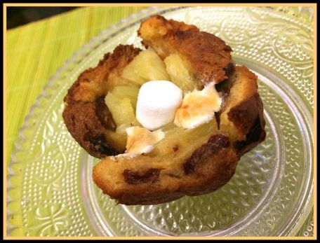 RECIPE MAIN IMAGE Muffins de panettone perdu ananas marshmallows