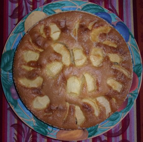 RECIPE MAIN IMAGE Gâteau moelleux aux pommes