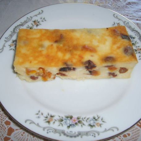 RECIPE MAIN IMAGE Gâteau au fromage blanc et aux fruits secs