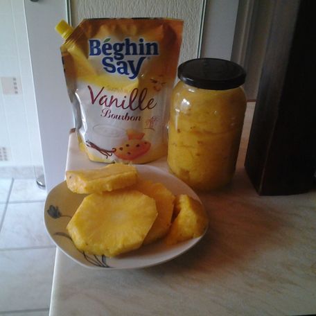 RECIPE MAIN IMAGE Conserve d\'ananas au sucre vanille bourbon