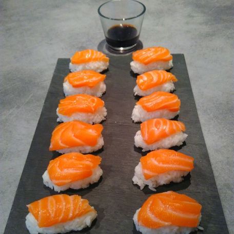 RECIPE MAIN IMAGE Sushi au saumon d\'Ecosse