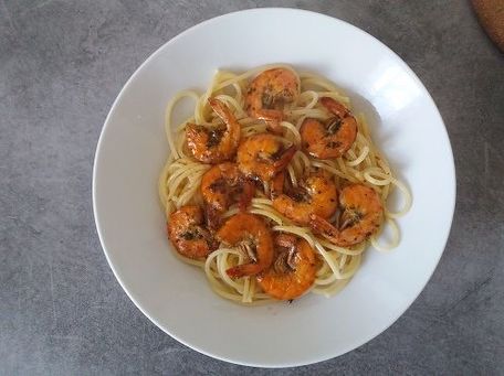 RECIPE MAIN IMAGE Spaghettoni aux crevettes à la Provençale