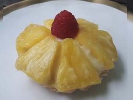 RECIPE MAIN IMAGE Tartelettes d'ananas frais