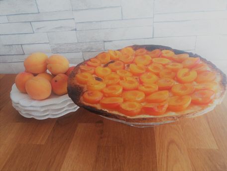 RECIPE MAIN IMAGE Tarte fine aux abricots