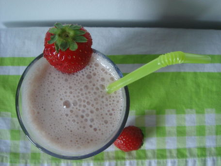 RECIPE MAIN IMAGE Smoothie fraise-banane