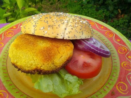 RECIPE MAIN IMAGE Burger galette de couscous et légumes