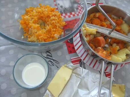 RECIPE MAIN IMAGE purée carottes patates 