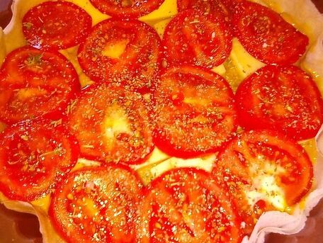 RECIPE MAIN IMAGE Tarte à la tomate à la feuille de brick