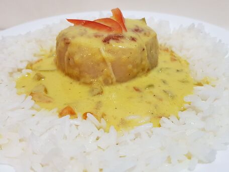 RECIPE MAIN IMAGE Paupiettes de dinde avec sauce à la mangue-curry
