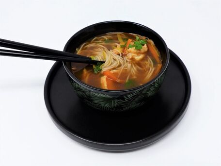 RECIPE MAIN IMAGE Soupe asiatique aux crevettes