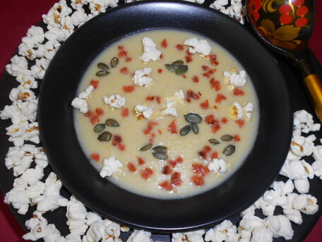 RECIPE MAIN IMAGE Soupe aux deux maïs et chorizo.