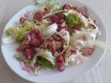RECIPE MAIN IMAGE Salade de gésiers et lardons