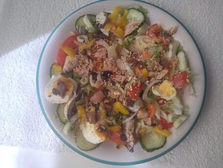 RECIPE MAIN IMAGE Salade niçoise au crabe