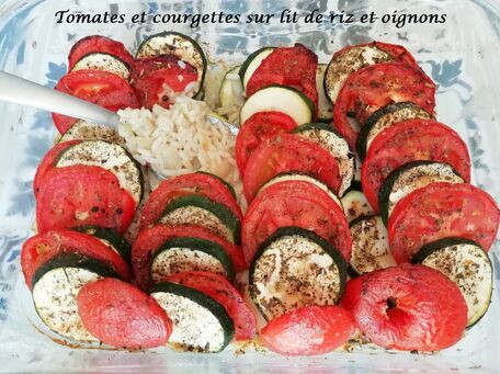 RECIPE MAIN IMAGE Tomates et courgettes sur lit de riz et oignons