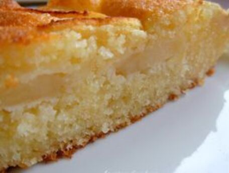 RECIPE MAIN IMAGE Gâteau au yaourt et aux pommes