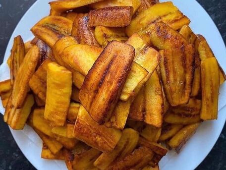 RECIPE MAIN IMAGE Alokos (bananes plantain frites)
