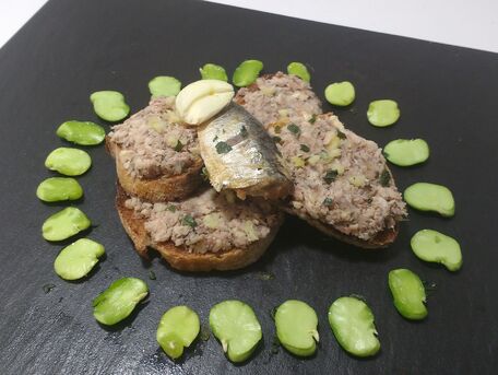 RECIPE MAIN IMAGE Toasts à la sardine