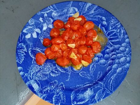 RECIPE MAIN IMAGE Tomates cerises à la poêle !!