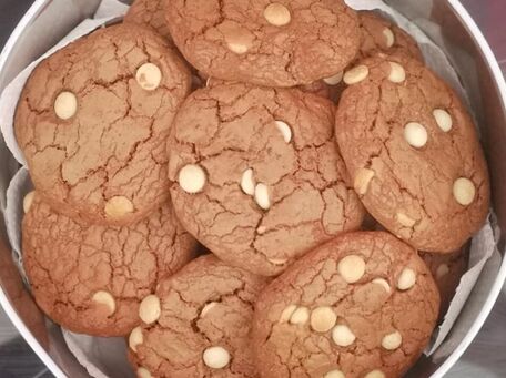 RECIPE MAIN IMAGE Cookies chocolat pépites de chocolat blanc de maman