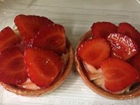 RECIPE MAIN IMAGE Tartelettes aux fraises 