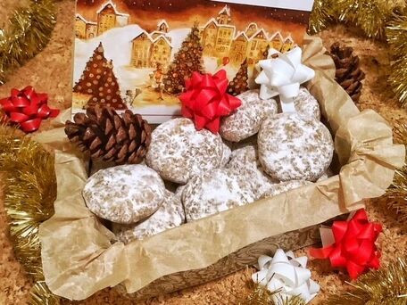 RECIPE MAIN IMAGE Biscuits de Noël aux épices et gingembre
