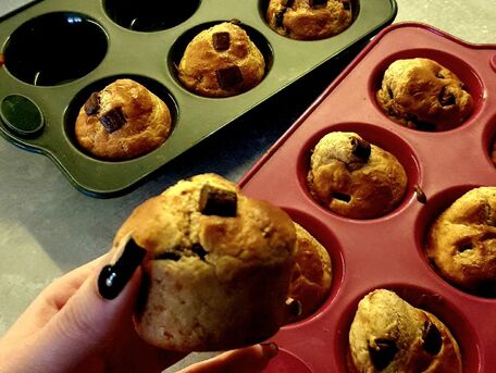 RECIPE MAIN IMAGE Muffins aux pépites de chocolat à la compote