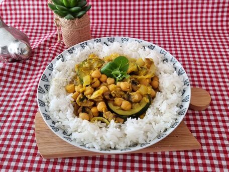 RECIPE MAIN IMAGE Curry veggie