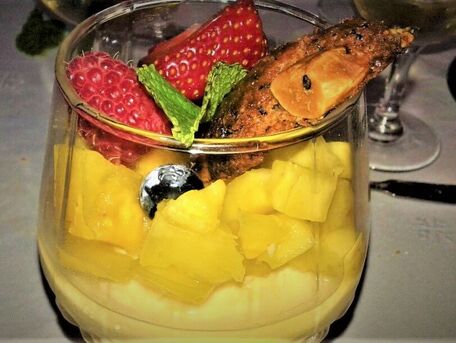 RECIPE MAIN IMAGE Bavaroise passion, brunoise d'ananas