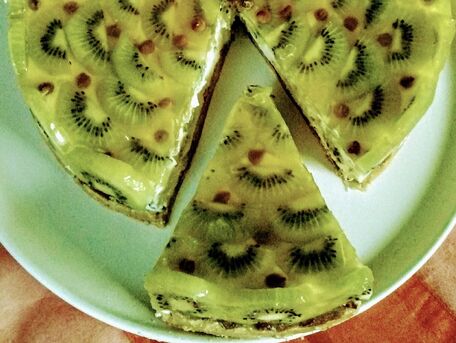 RECIPE MAIN IMAGE Gâteau au kiwi sans cuisson