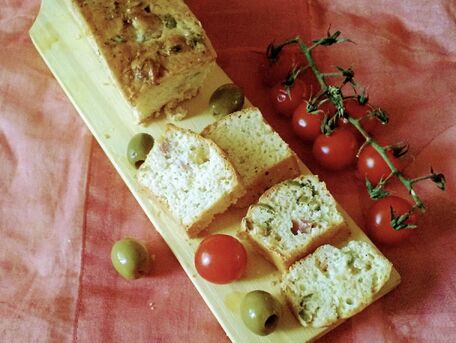 RECIPE MAIN IMAGE Cake jambon olives fromage