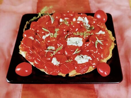 RECIPE MAIN IMAGE Tarte tatin à la tomate cerise et vinaigre balsamique