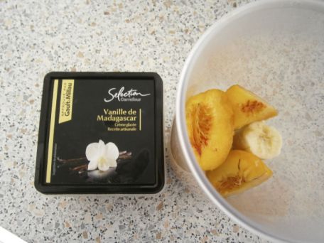 RECIPE MAIN IMAGE Smoothie pêche - banane - glace vanille de Madagascar Carrefour Sélection