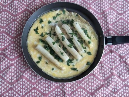 RECIPE MAIN IMAGE Omelette aux asperges