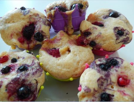 RECIPE MAIN IMAGE Muffins chocolat blanc/amande et fruits rouges