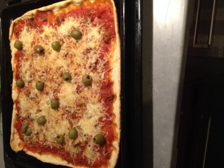 RECIPE MAIN IMAGE Pizza thon champignon mozzarella 