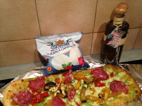 RECIPE MAIN IMAGE Pizza Légumes et Mozzarella Fior di Latte Casa Azzurra