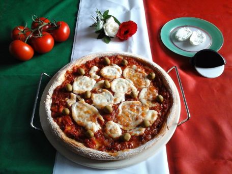 RECIPE MAIN IMAGE Pizza maison aux couleurs de l'Italie