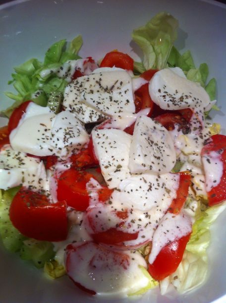 RECIPE MAIN IMAGE Salade variée