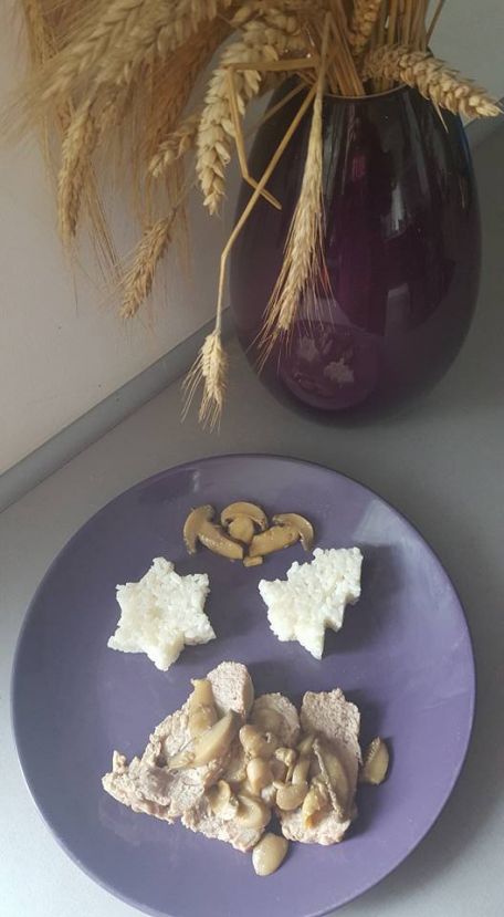 RECIPE MAIN IMAGE Rôti de veau aux champignons de Paris et son riz sapin de Noël 