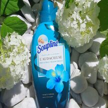 Soupline Adoucissant Parfum Suprême L'Audacieuse Hibiscus Bleu 1,2L (lot de  3) - Cdiscount Electroménager