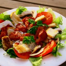 Salade de gésiers et de magrets de canard aux poivrons grillés