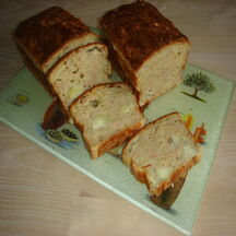 Cake au thon, aneth & artichauts