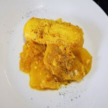 Quenelles sauce curry ananas
